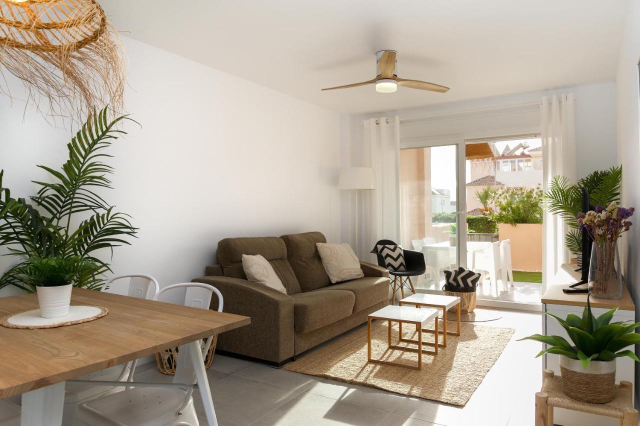 Surf Apartment - Wifi - Parking - Swimming Pool - Patio - Garden Ταρίφα Εξωτερικό φωτογραφία