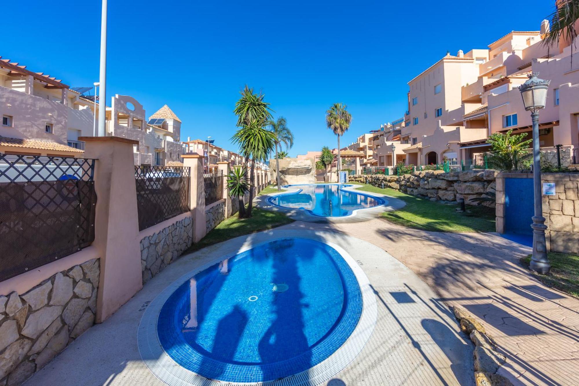 Surf Apartment - Wifi - Parking - Swimming Pool - Patio - Garden Ταρίφα Εξωτερικό φωτογραφία